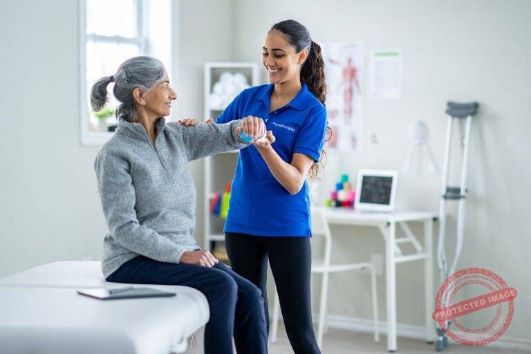 Geriatric Physiotherapy: Enhancing Mobility and Independence in Older Adults
